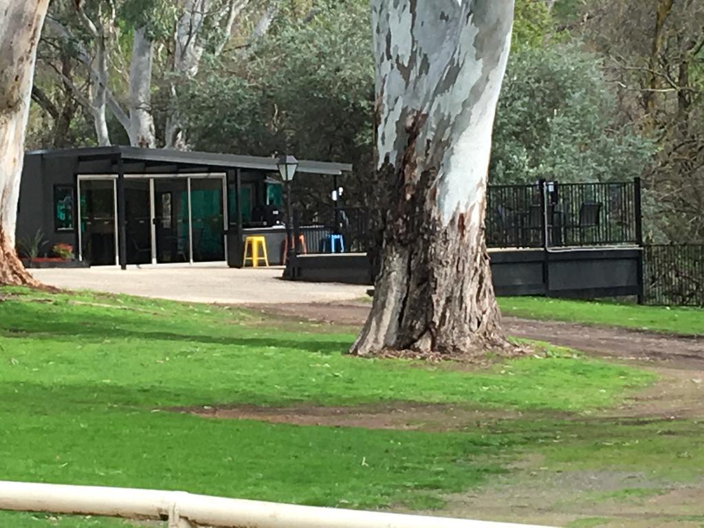Adelaide Brownhill Creek Tourist Park Hotell Exteriör bild