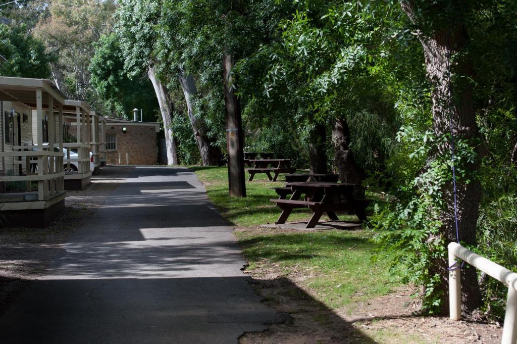 Adelaide Brownhill Creek Tourist Park Hotell Exteriör bild