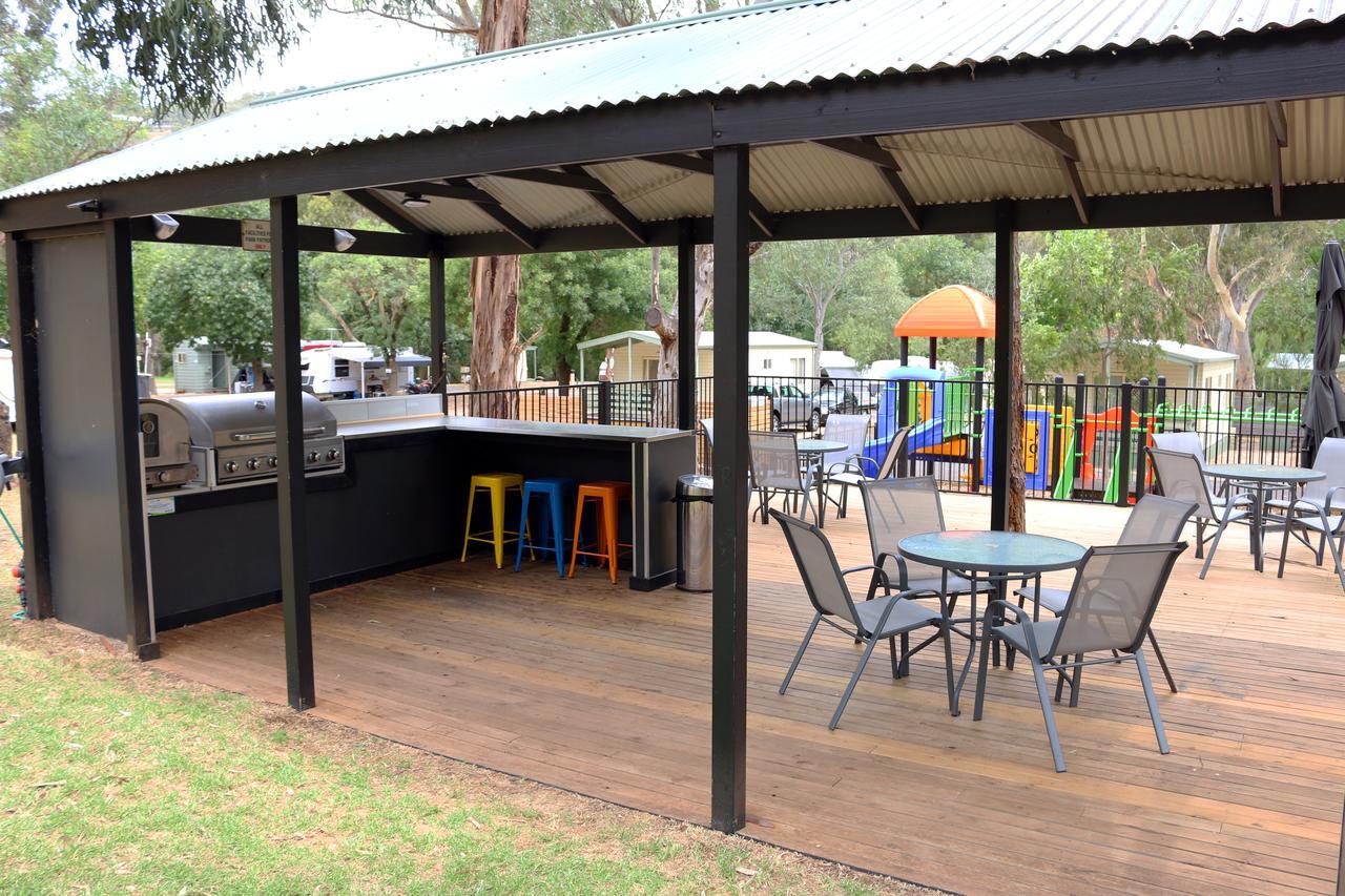 Adelaide Brownhill Creek Tourist Park Hotell Exteriör bild